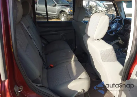 2007 Jeep Commander Sport z USA, uszkodzony, nr VIN 1J8HG48K27C570434